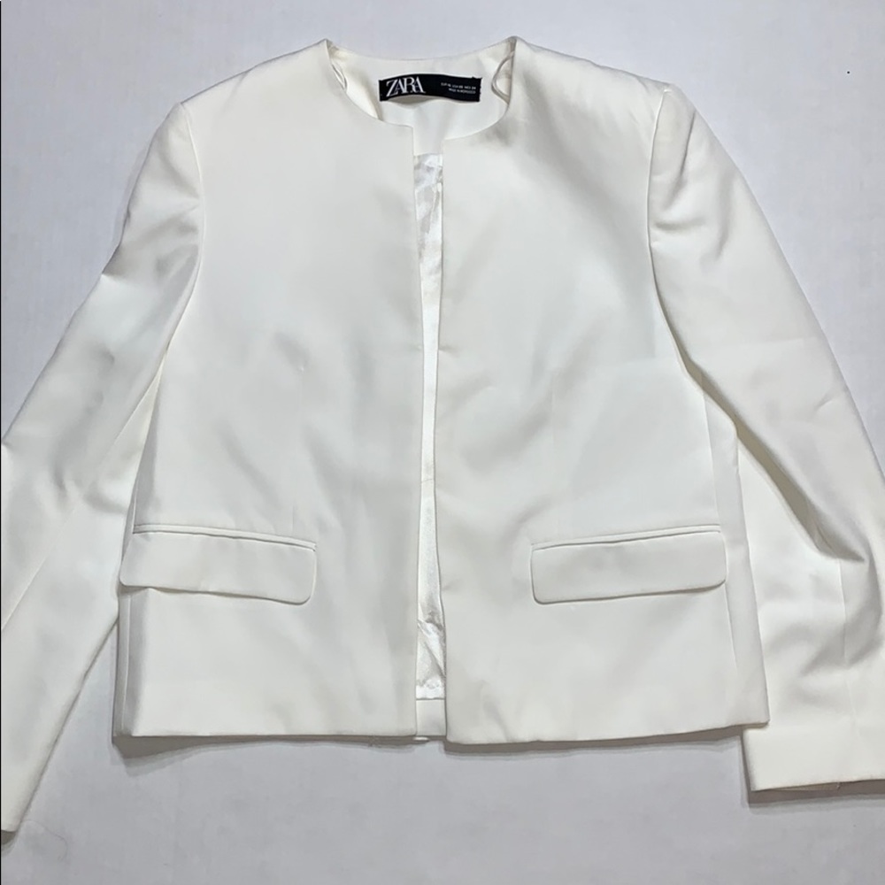 Zara White V-Neck Blazer